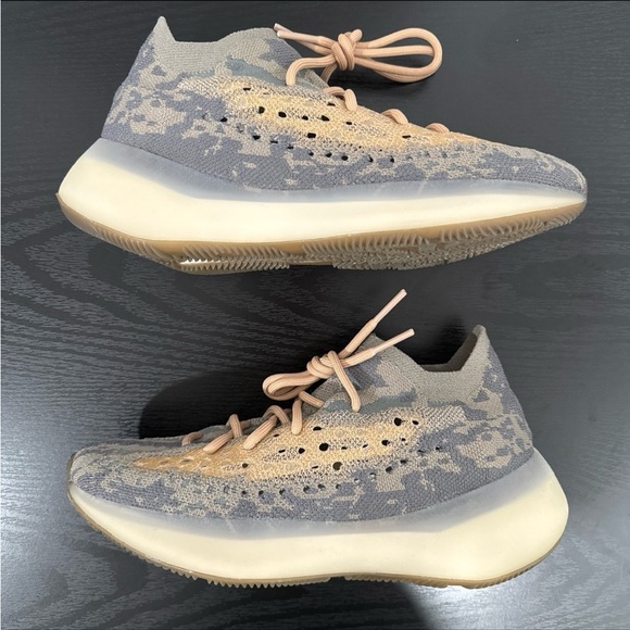 Adidas Yeezy Boost 380 - Picture 2 of 7